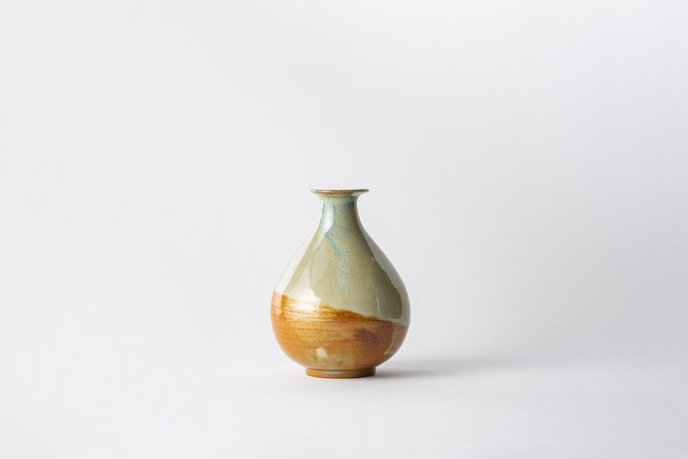 おじぎ徳利 髙取春慶造 – 高取焼宗家