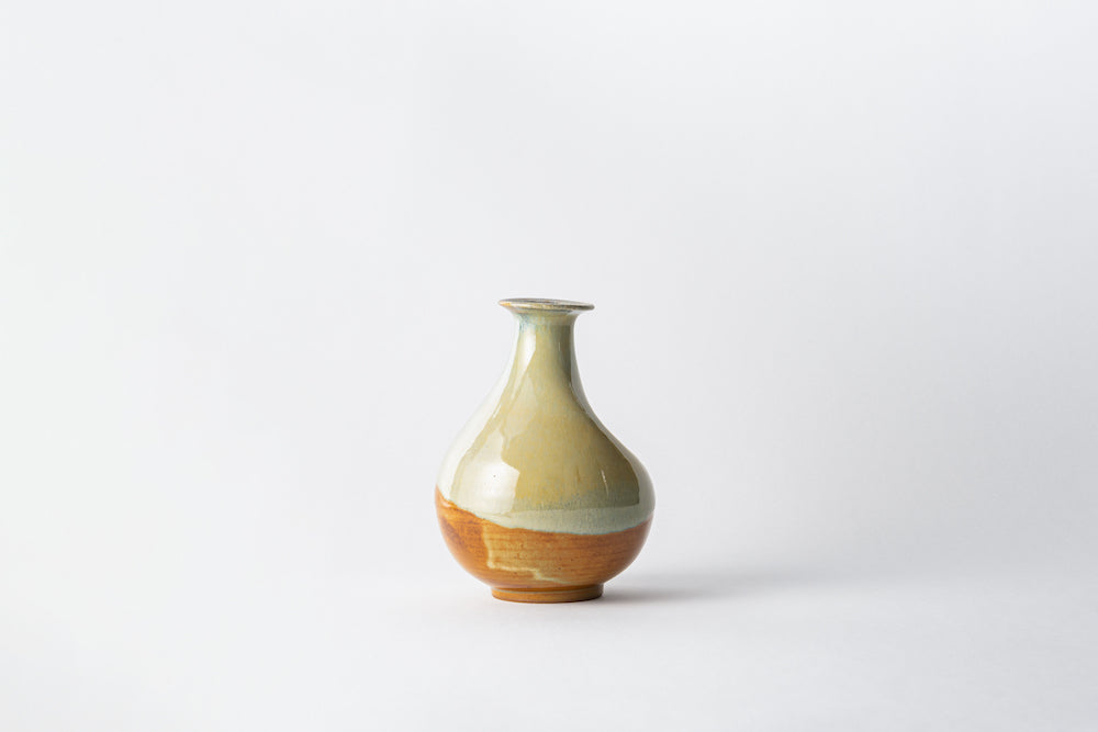 おじぎ徳利 髙取春慶造 – 高取焼宗家